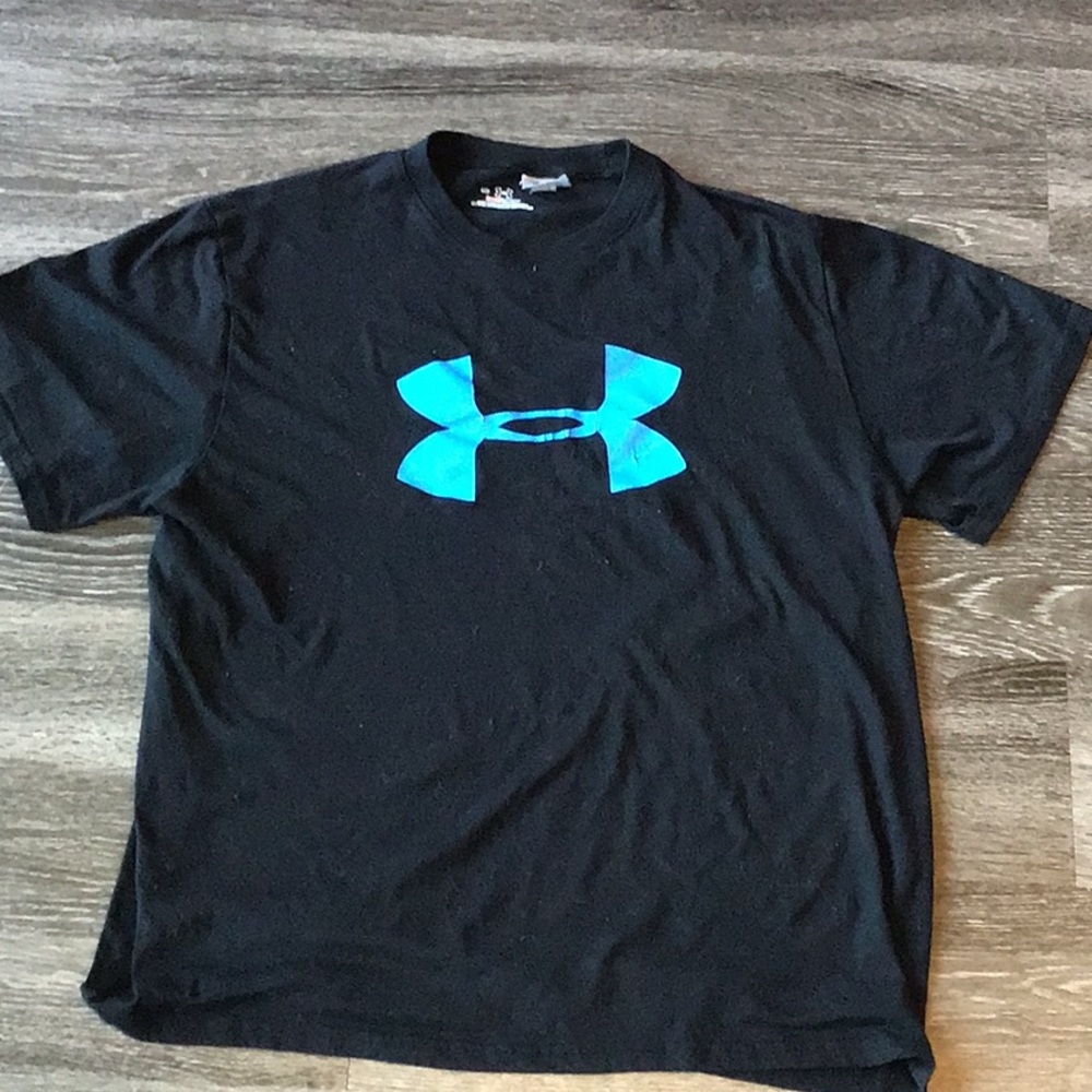 Under armor tee